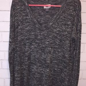 Long sleeve thin sweater